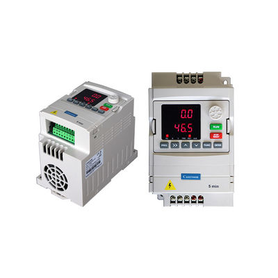 Dimensioni corrente di uscita dell'inverter solare ad alta frequenza con raffreddamento ad aria VFD 140*240*183mm
